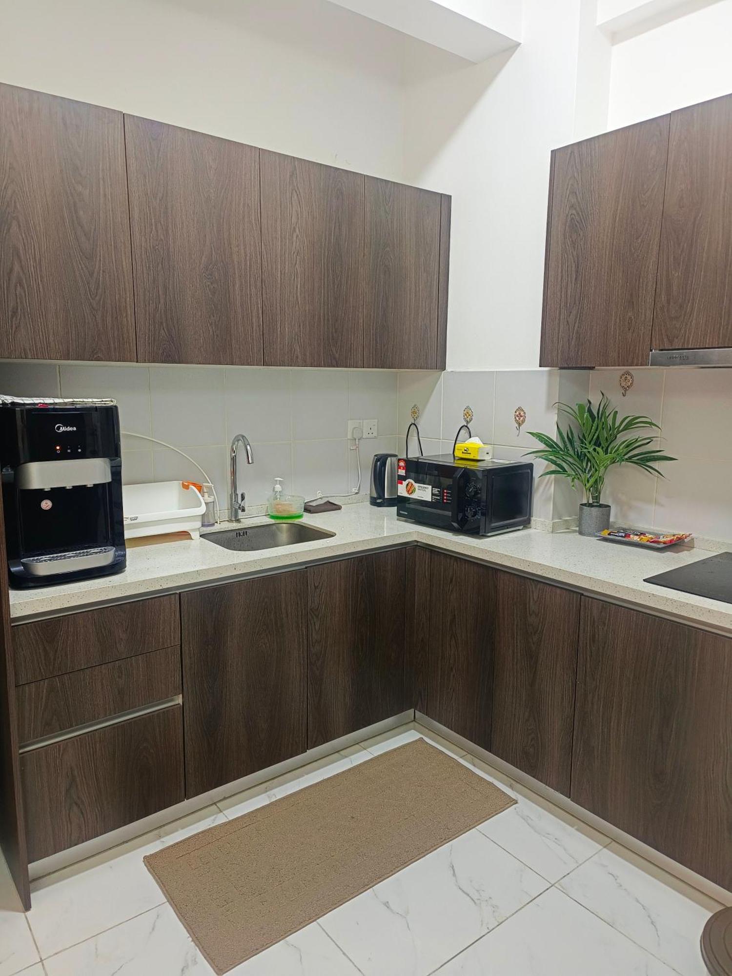 One Bedroom Troika Kota Bharu By Aghome, Modern Design Bagian luar foto