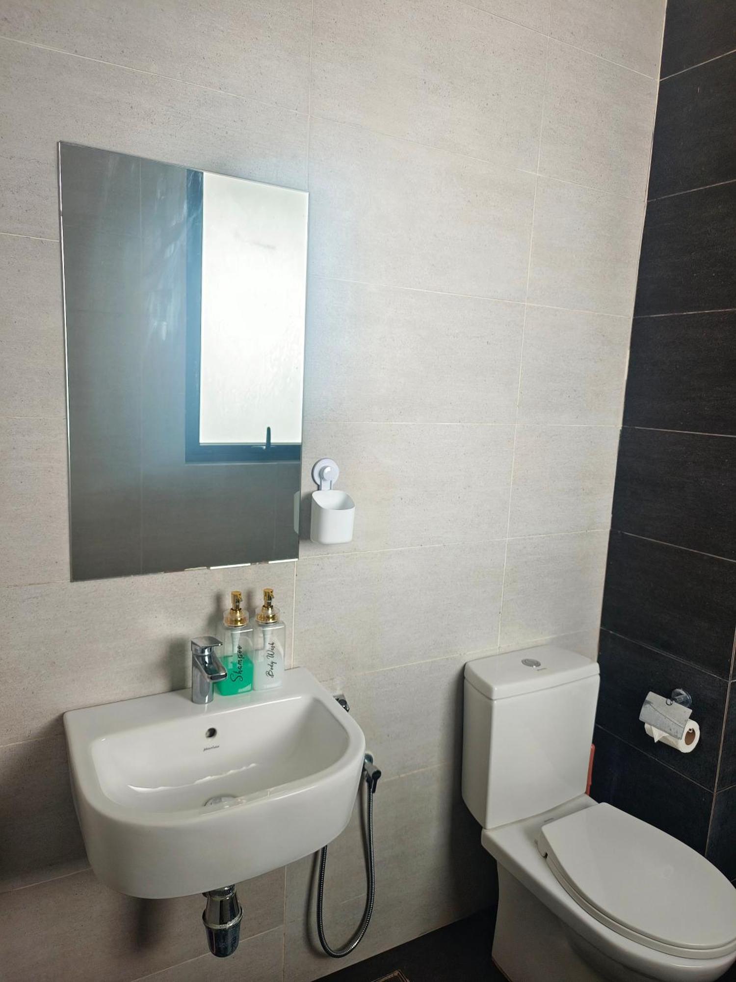 One Bedroom Troika Kota Bharu By Aghome, Modern Design Bagian luar foto