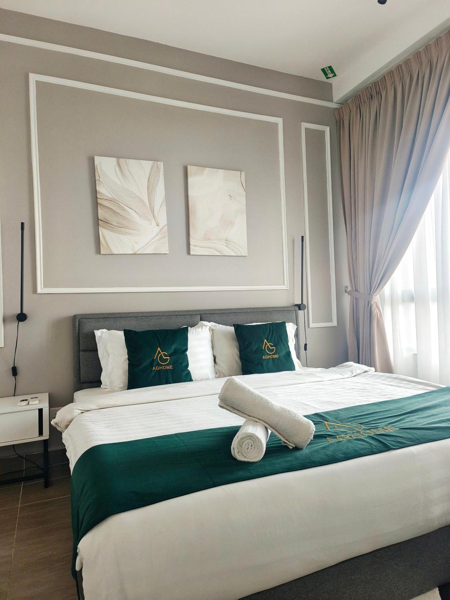 One Bedroom Troika Kota Bharu By Aghome, Modern Design Bagian luar foto