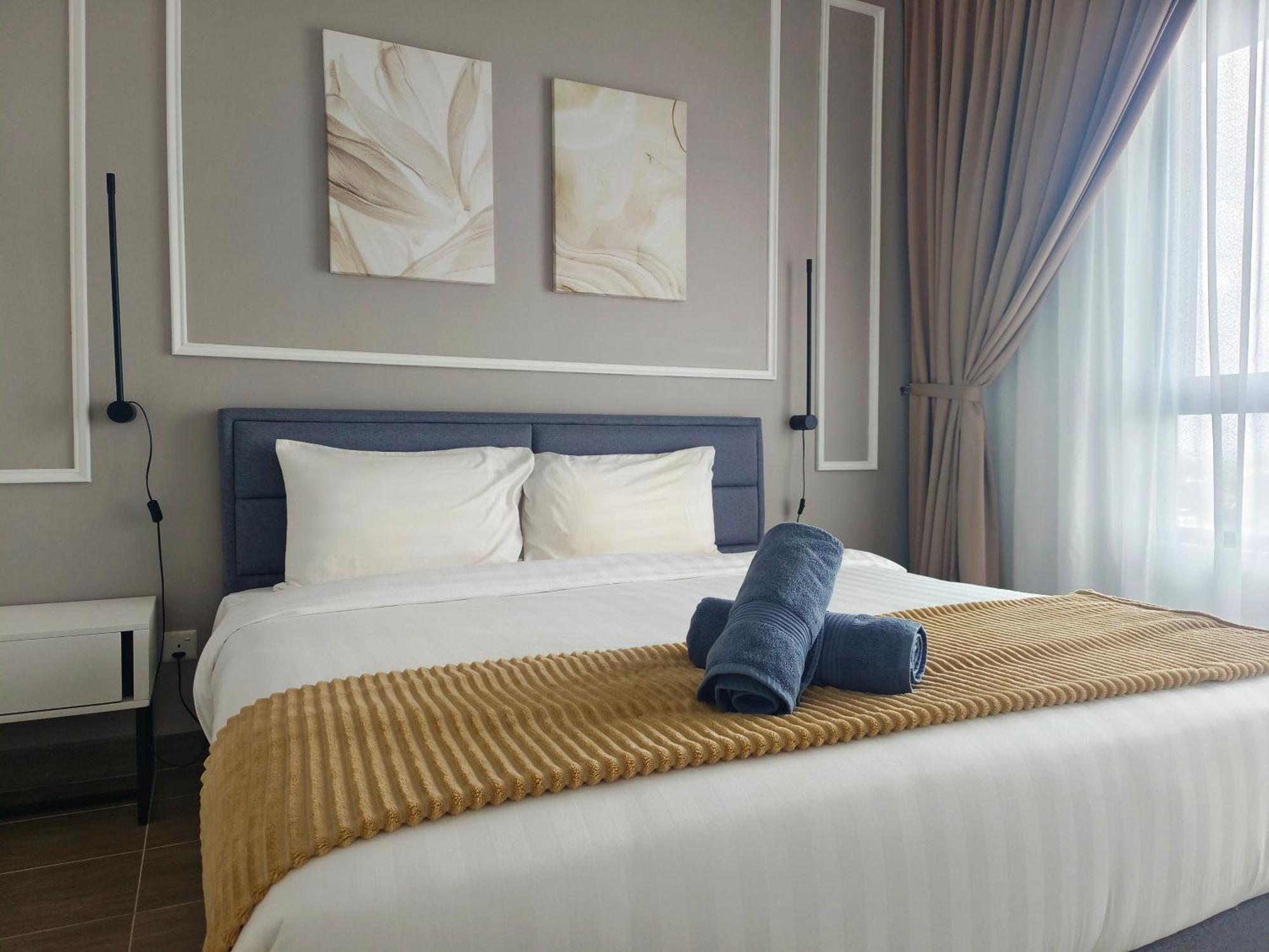 One Bedroom Troika Kota Bharu By Aghome, Modern Design Bagian luar foto